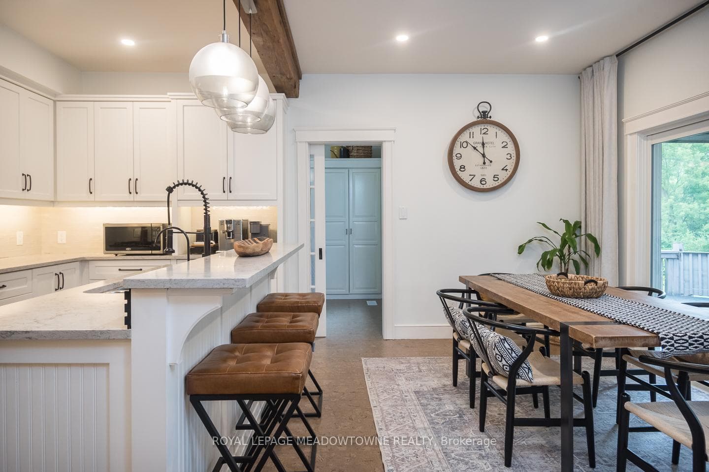 10761 Guelph Line photo 8