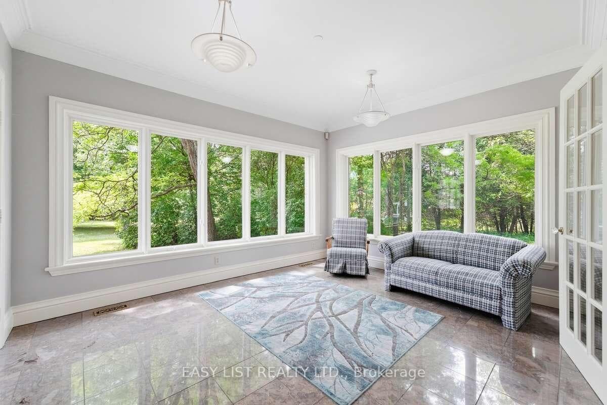 28 Marchbrook Circle photo 23