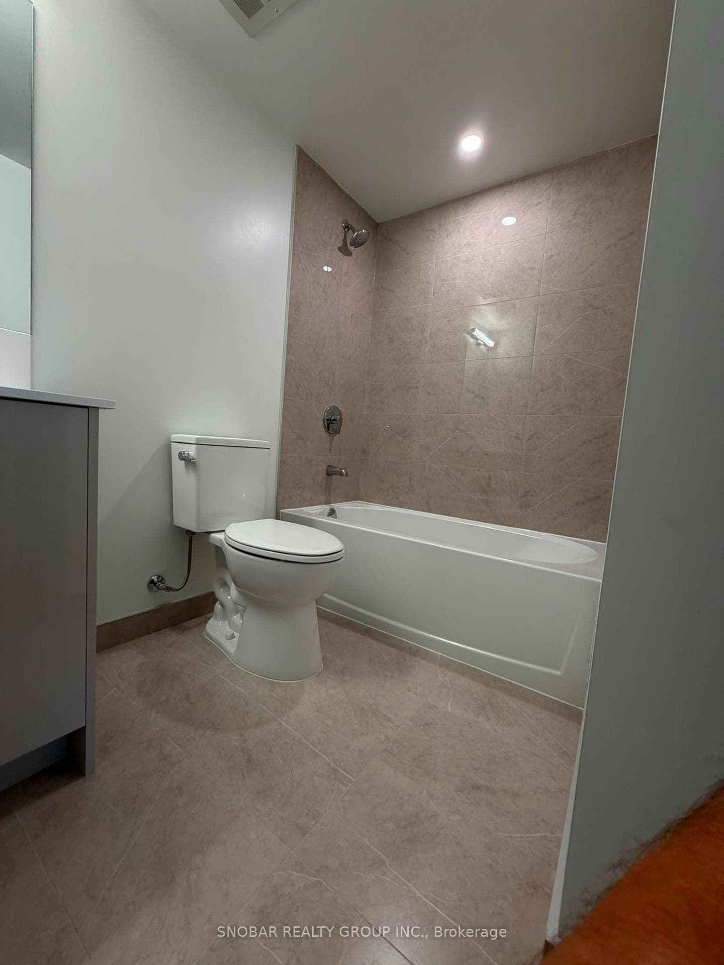 4000 Eglinton Avenue Unit 223 photo 13