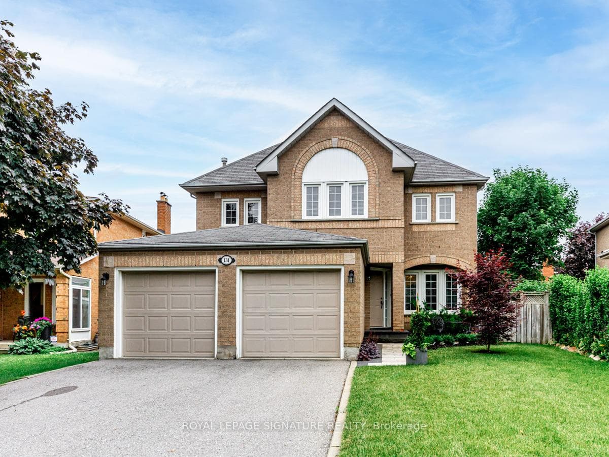 131 Butterfield Crescent photo 1