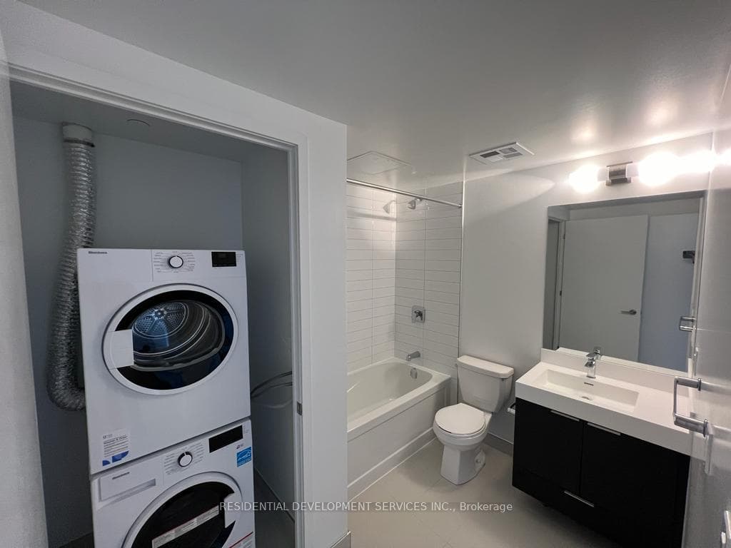3100 Keele Street Unit 434 photo 7
