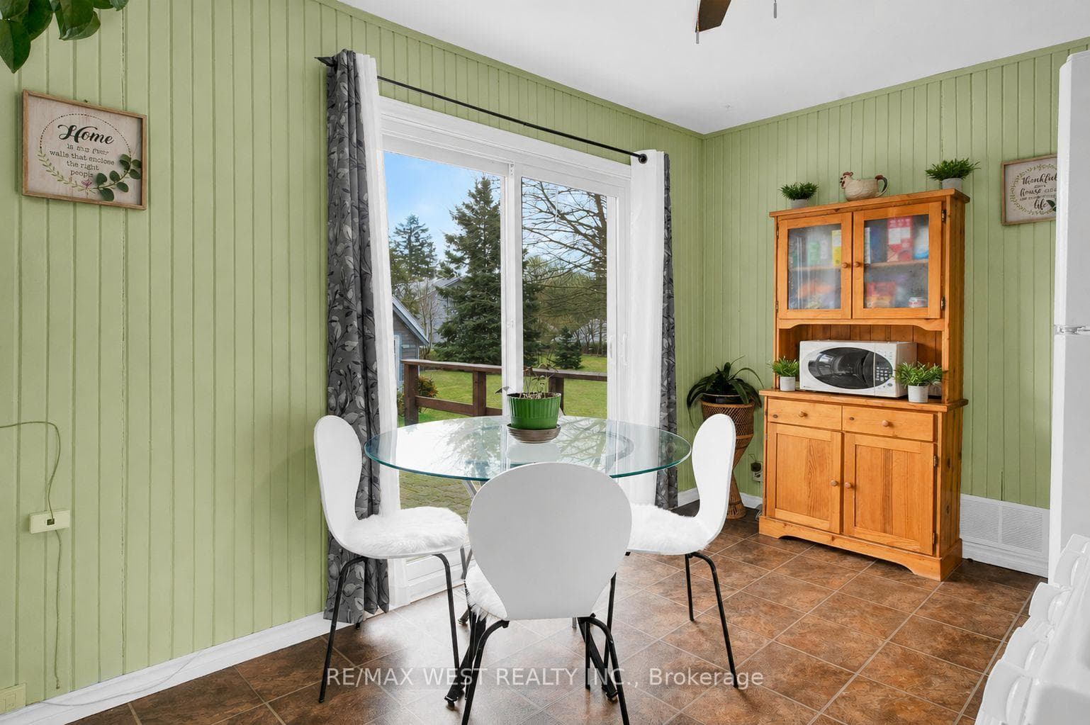 15 Millwood Road photo 6
