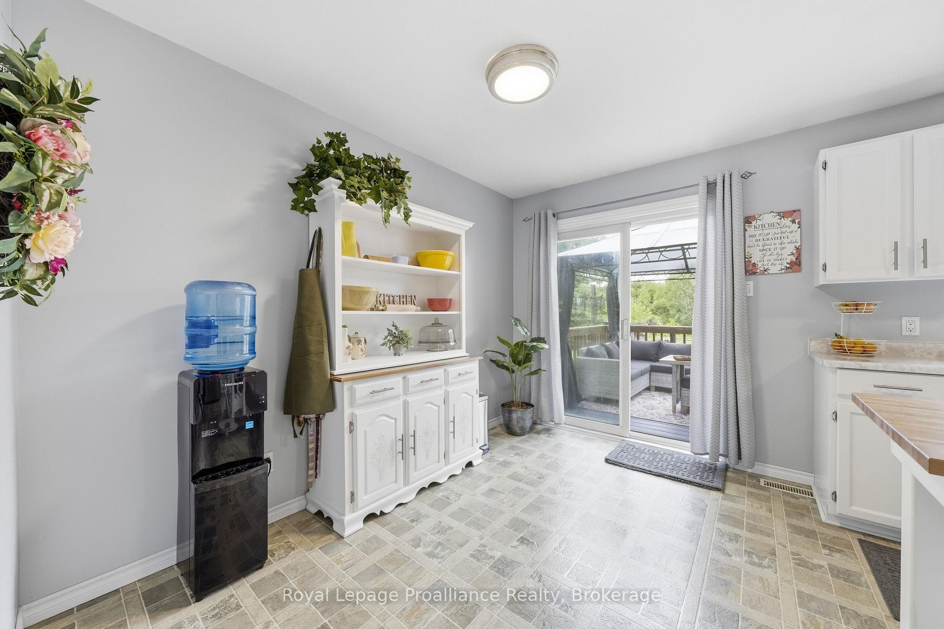 384 Carson Road photo 11