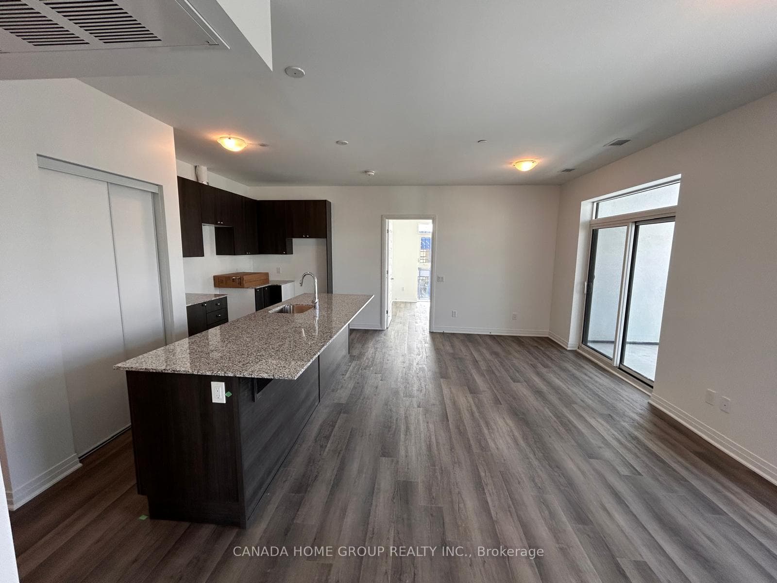 470 Gordon Krantz Avenue Unit 506 photo 12
