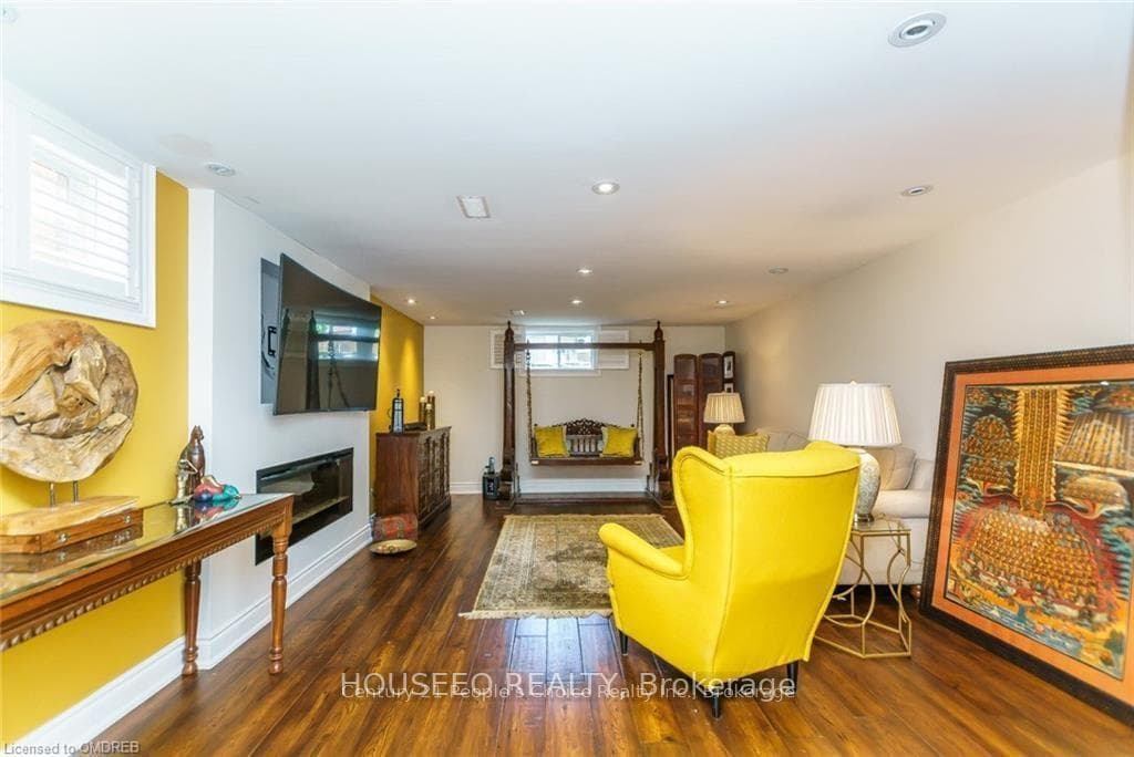 2487 Wyatt Street photo 13