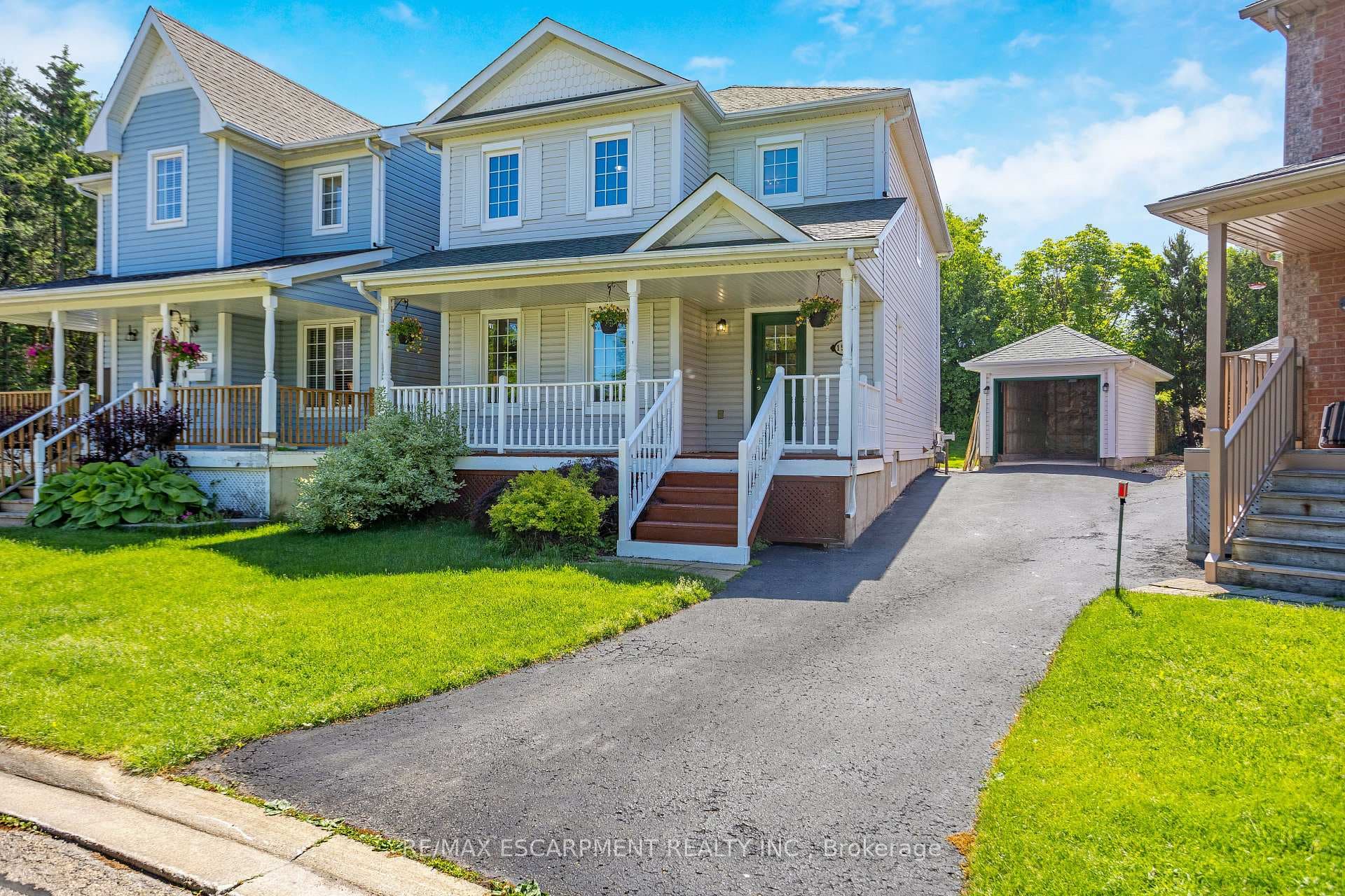 151 Academy Place photo 4