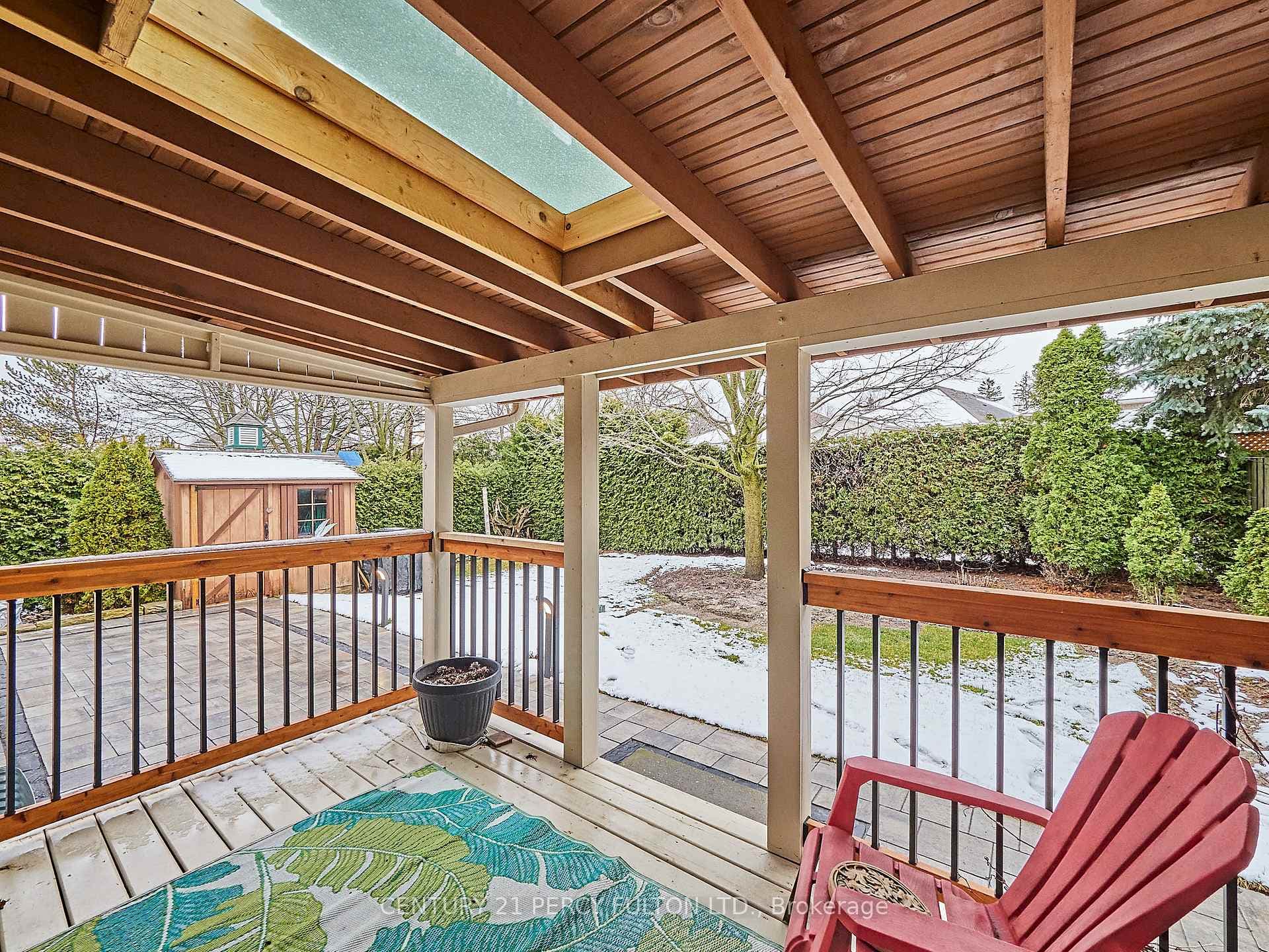 516 Victoria Street photo 34