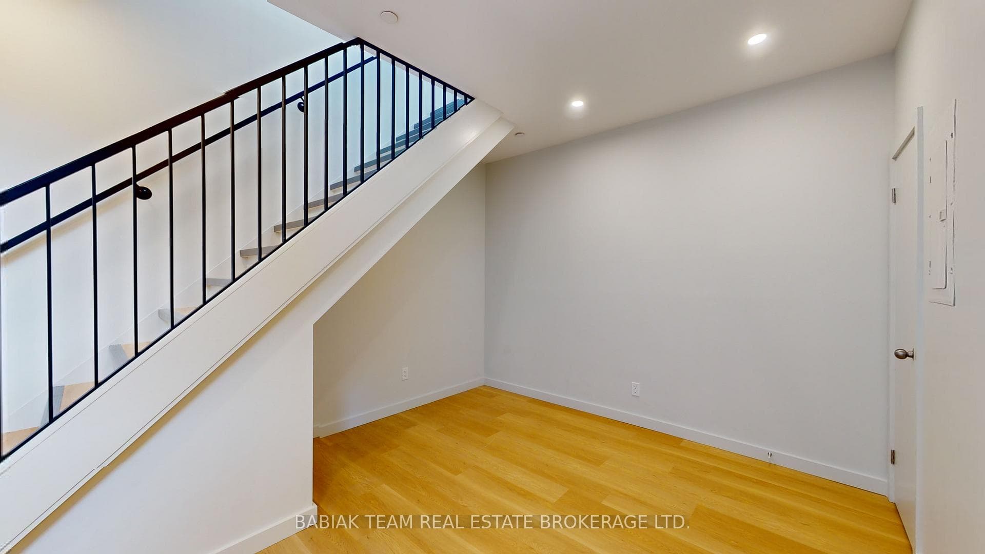 268 Jane Street Unit 203 photo 11