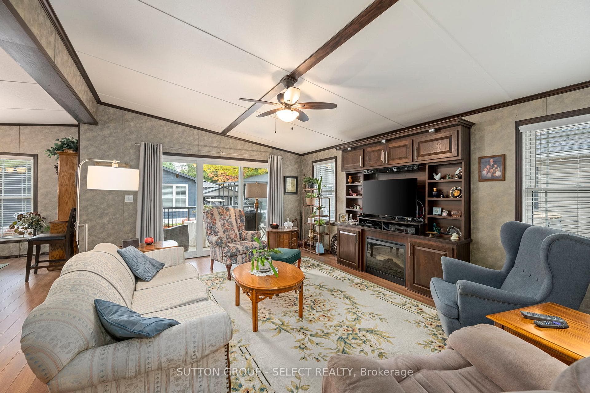 22790 Amiens Road Unit 131 photo 9