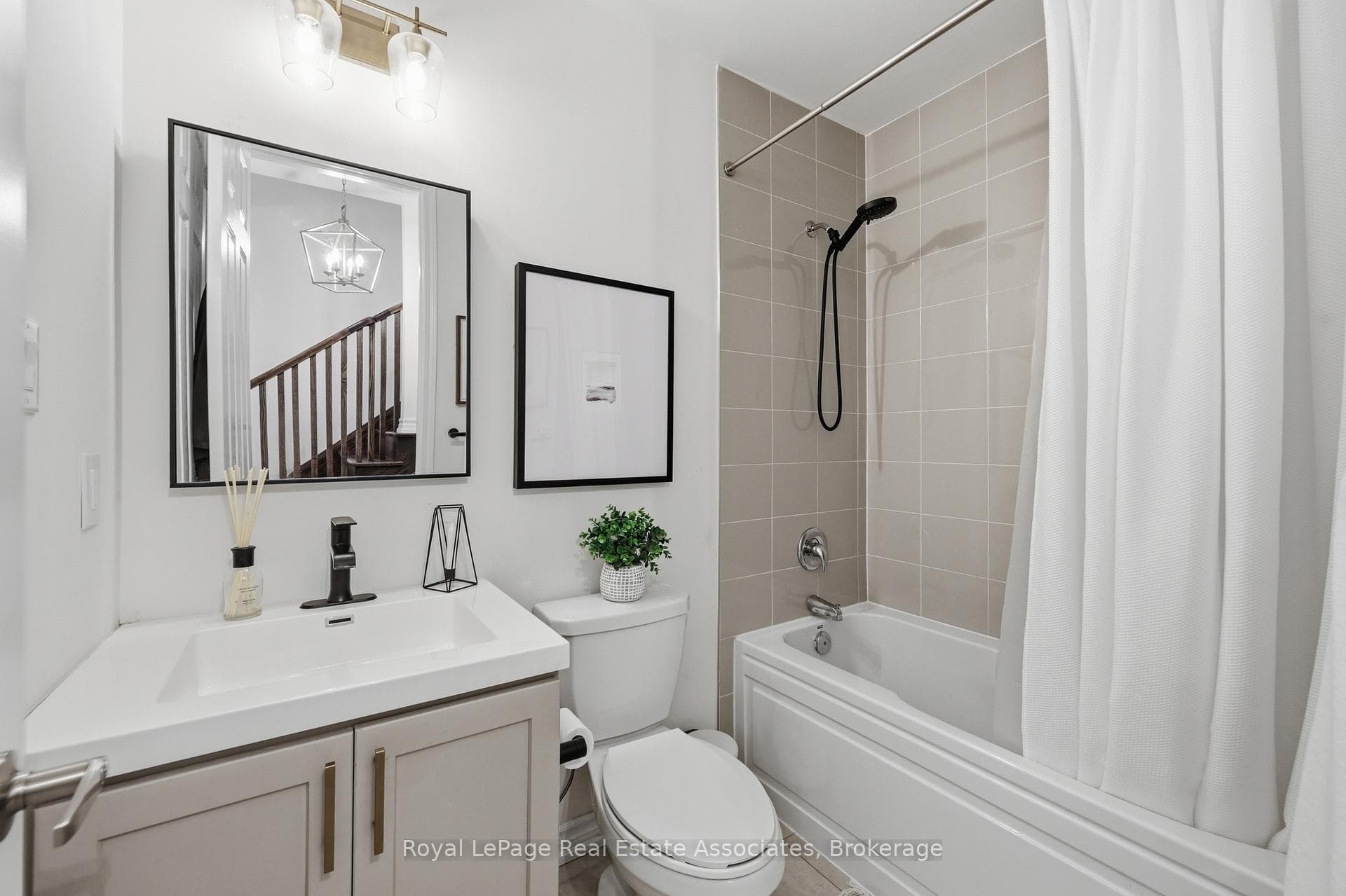 1222 Rose Way Unit 27 photo 8