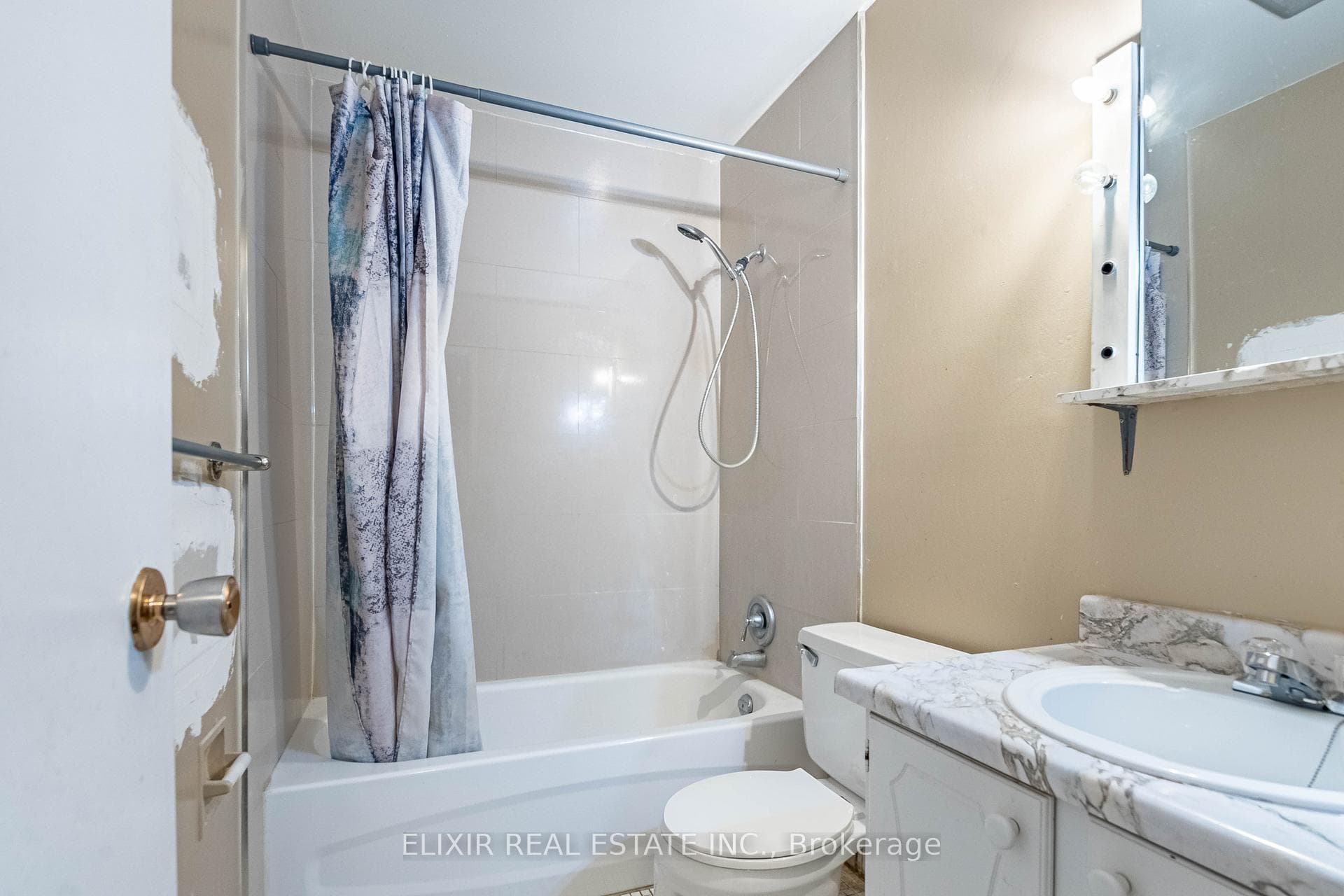 3025 The Credit Woodlands Drive Unit 336 photo 21