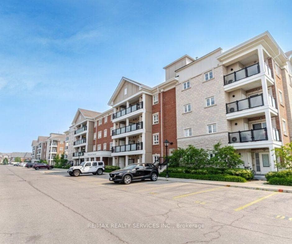 70 Baycliffe Crescent Unit 106 photo 5