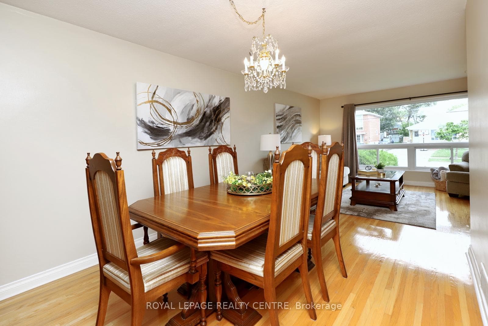 3540 Queenston Drive photo 10