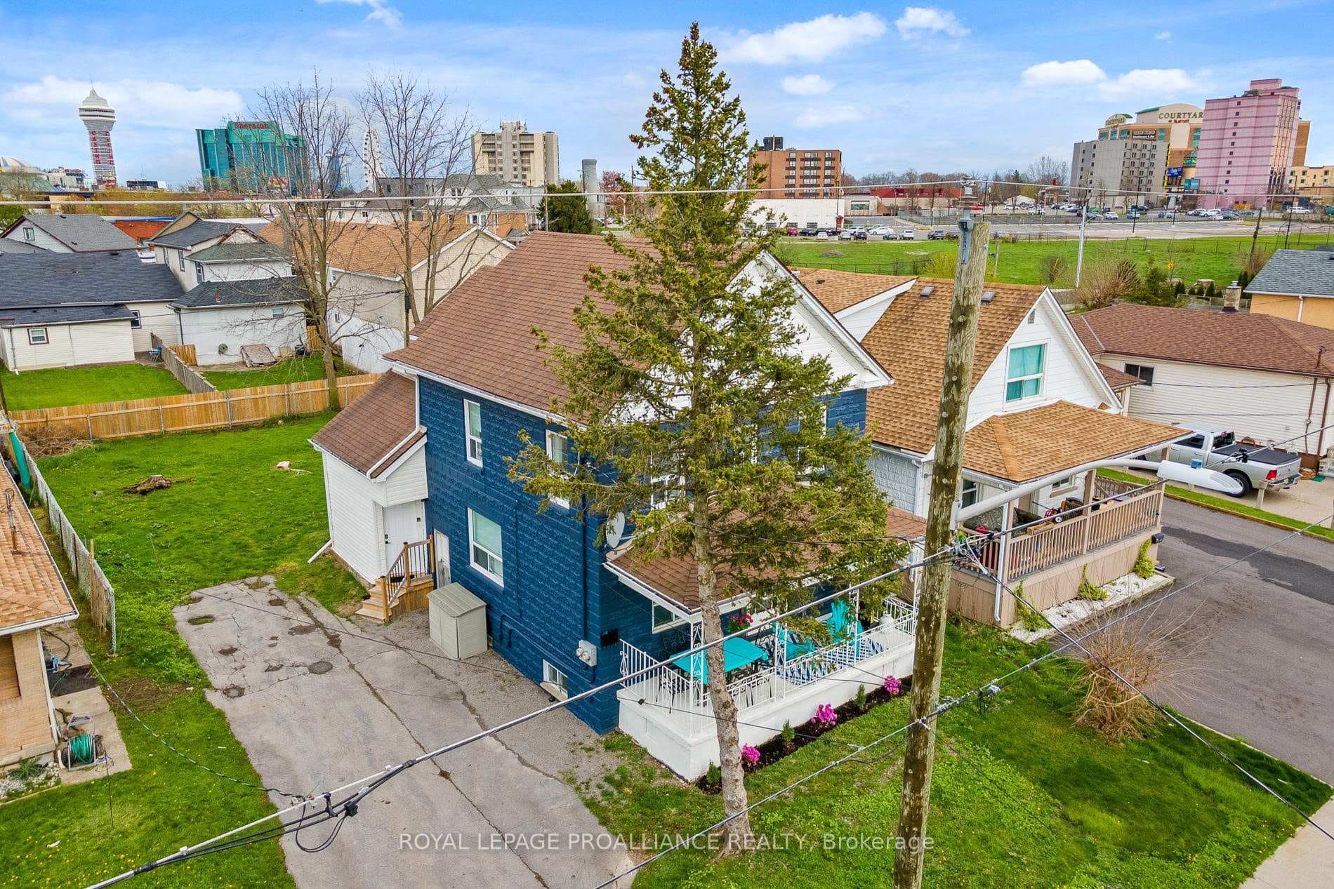 5654 Desson Avenue Unit Upper photo 2