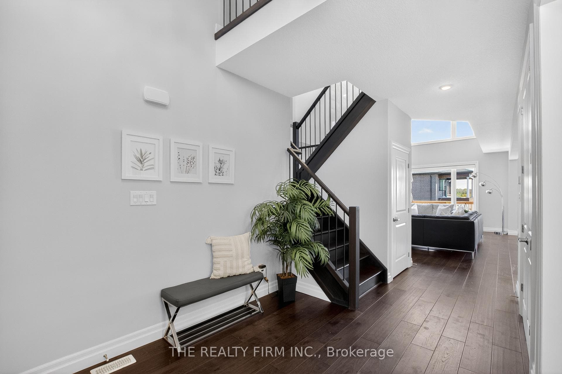 87 Daventry Way photo 8