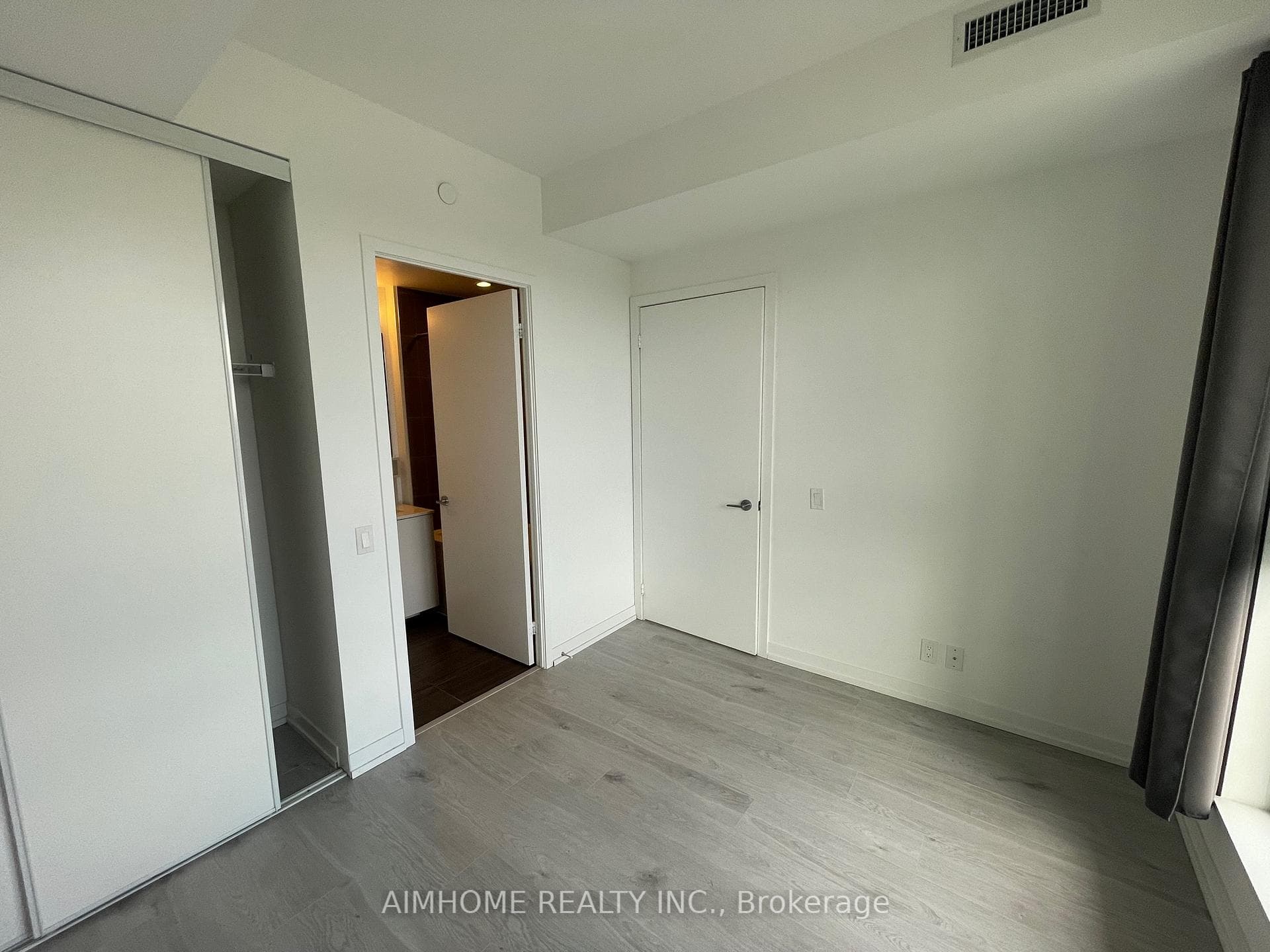 950 Portage Parkway Unit 2207 photo 11