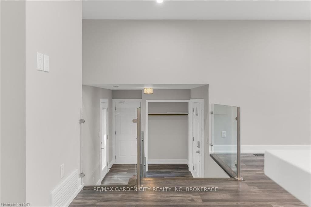7204 CASEY Street photo 10