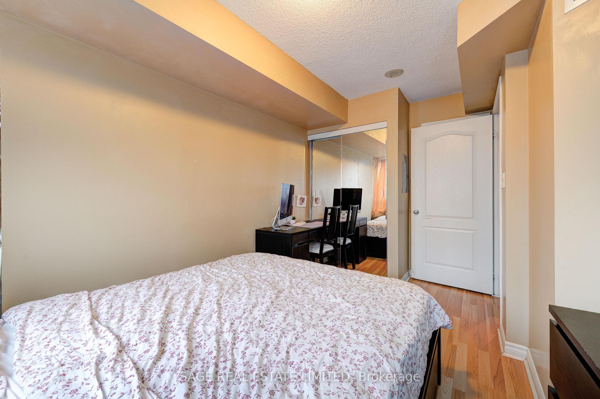 3 Rean Drive Unit 2512 photo 16