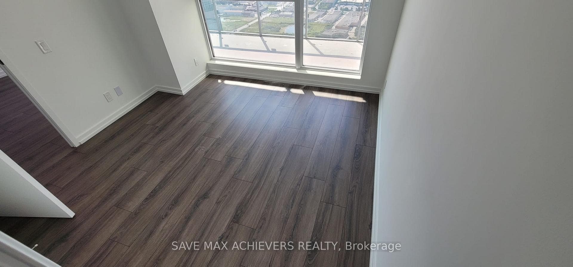 7890 Jane Street Unit 5201 photo 4