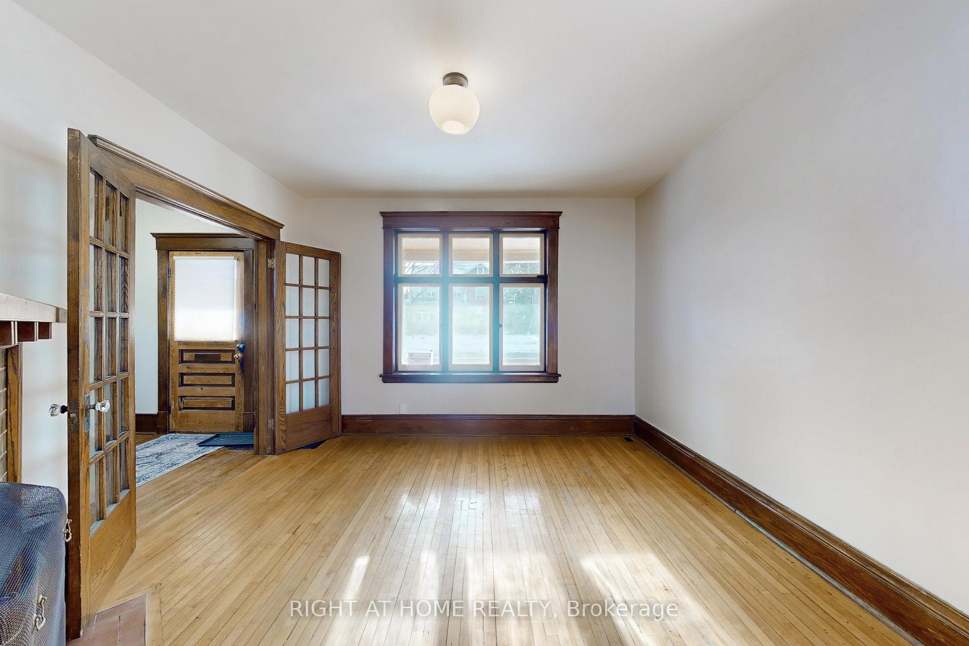 333 Millard Avenue Unit Upper photo 3