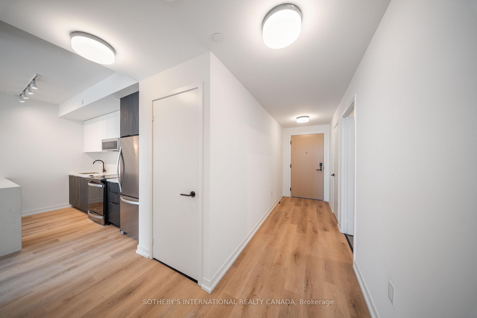 5 York Garden Way Unit 1711 photo 1