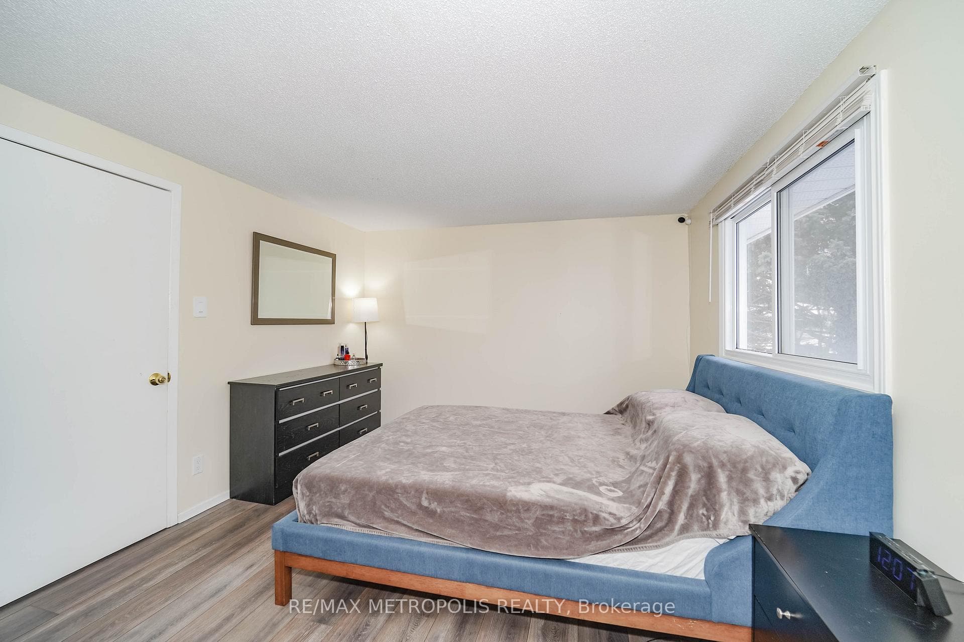 455 Kingscourt Drive Unit 2 photo 15