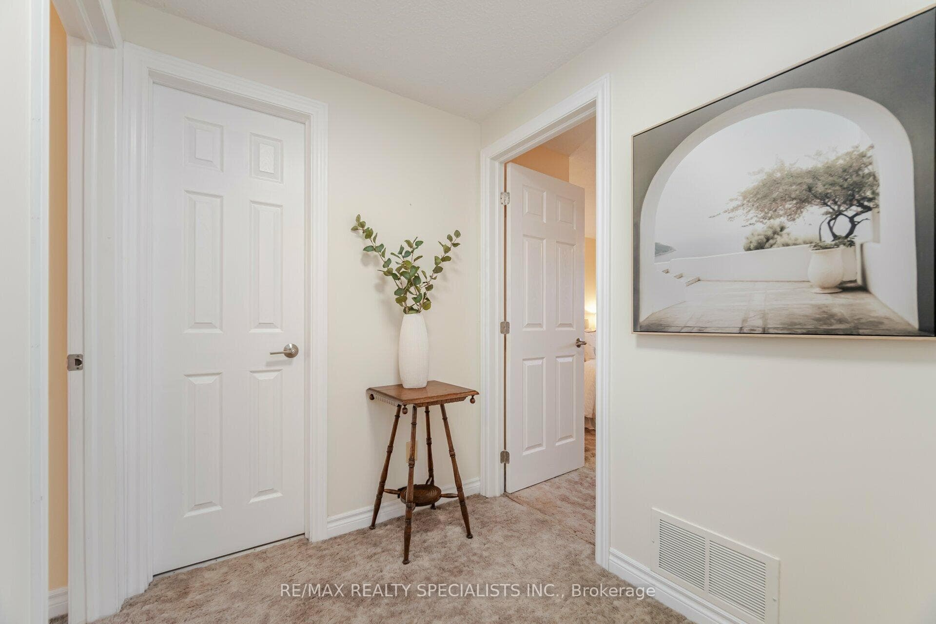 561 Childs Drive Unit 19 photo 12