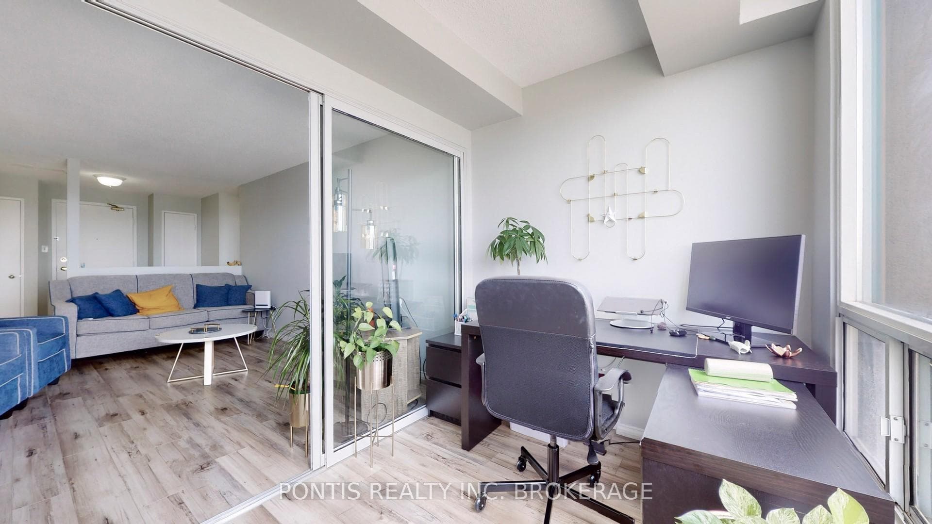115 Hillcrest Avenue Unit 2015 photo 22