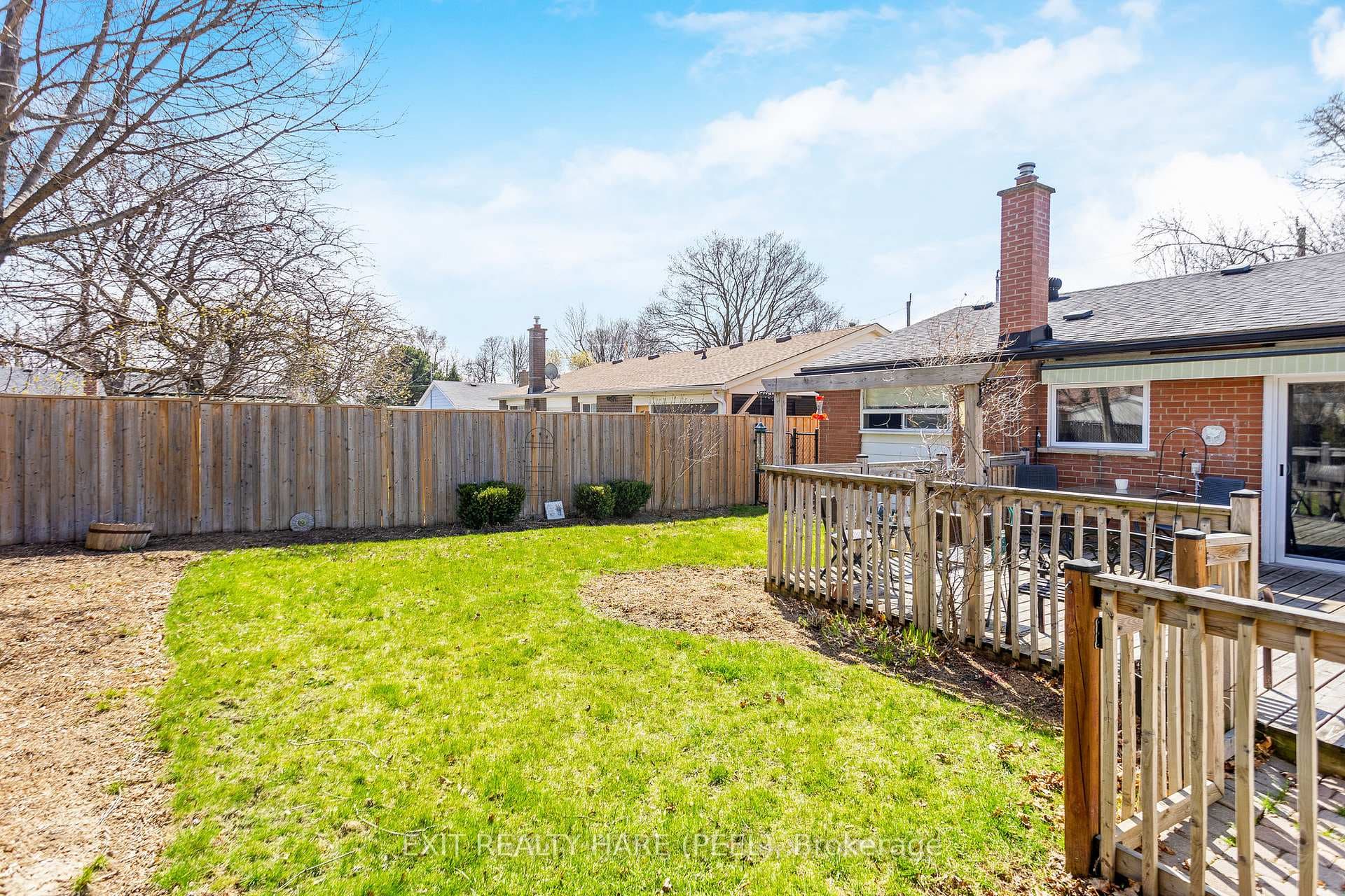 24 Hadrina Street photo 32
