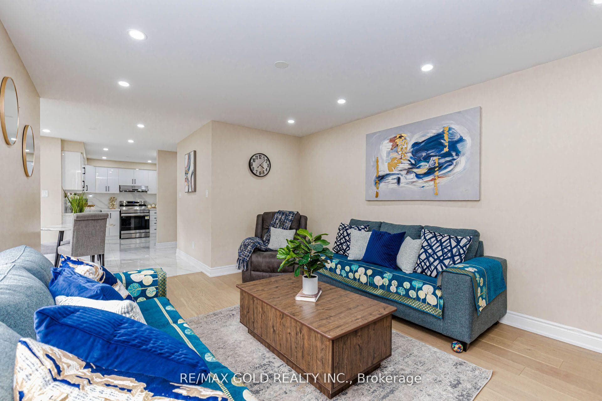 23 Wild Indigo Crescent photo 26