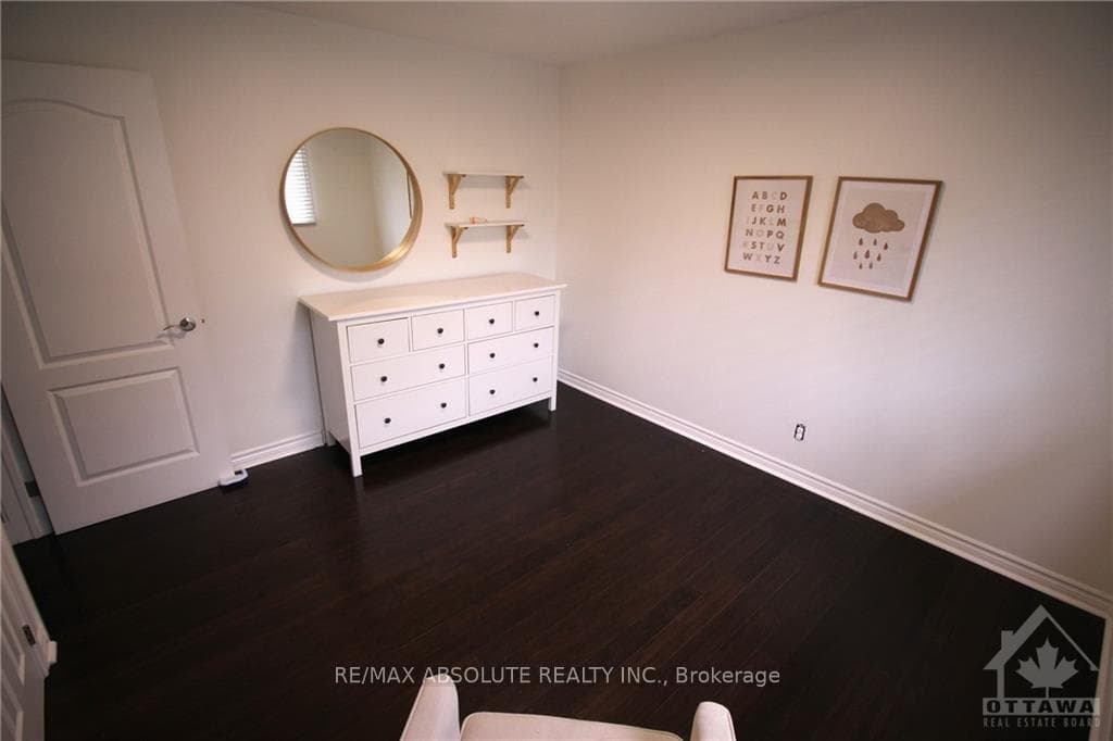 346 ROXDALE Avenue photo 10