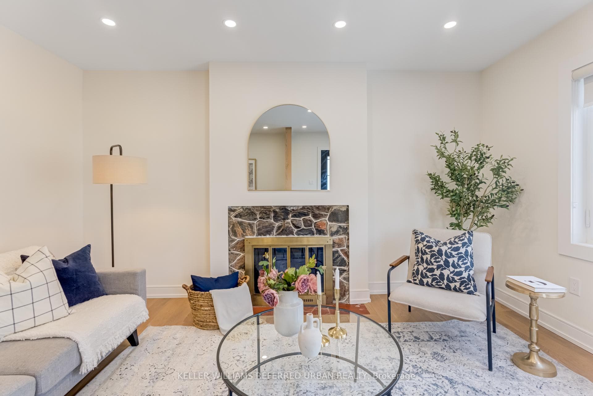 889 Parklane Avenue photo 8