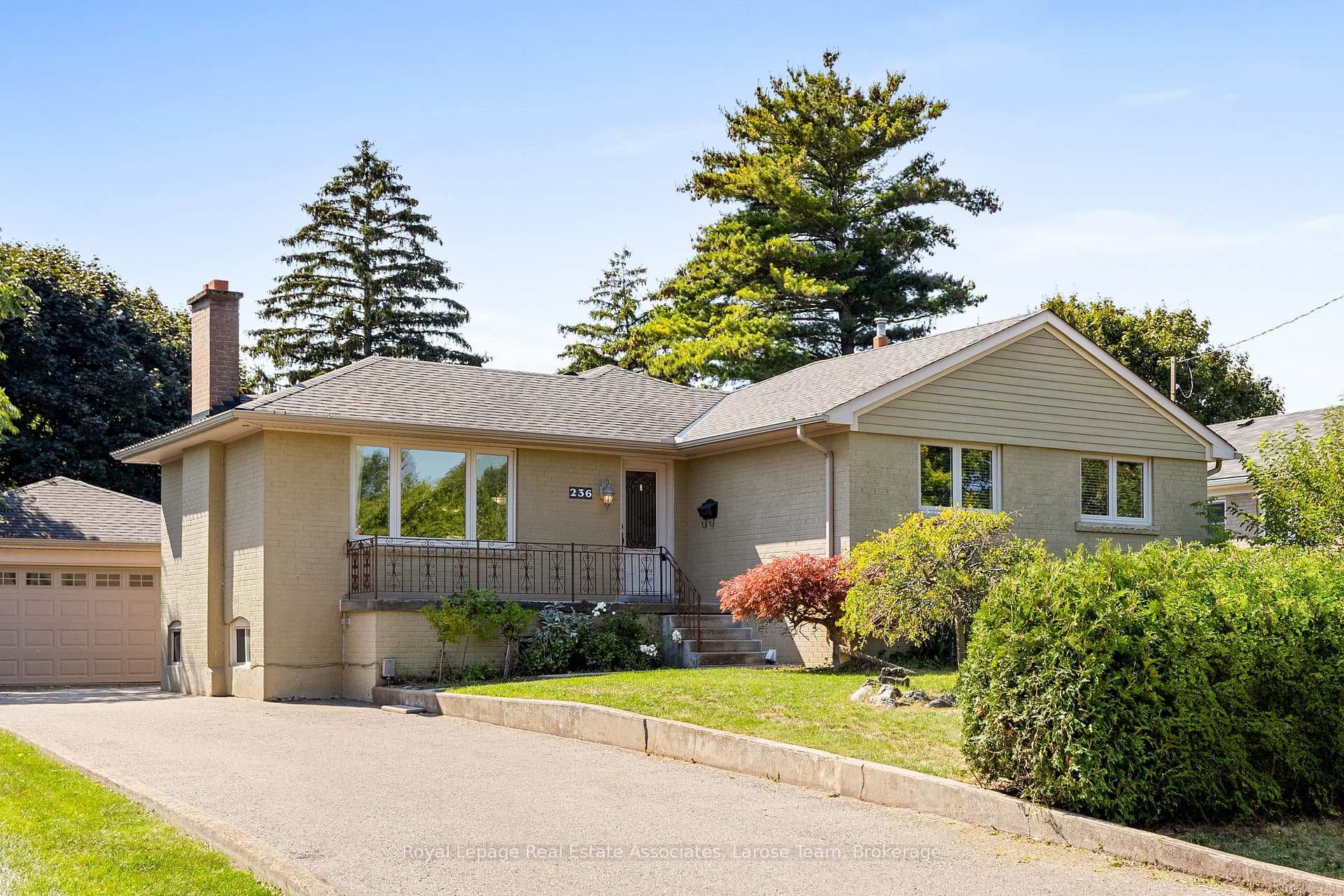 236 Woodale Avenue photo 1