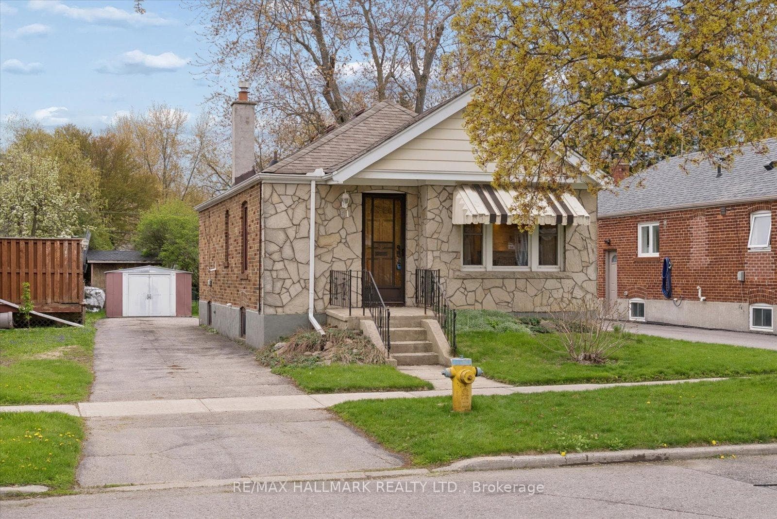 51 Bertha Avenue photo 4