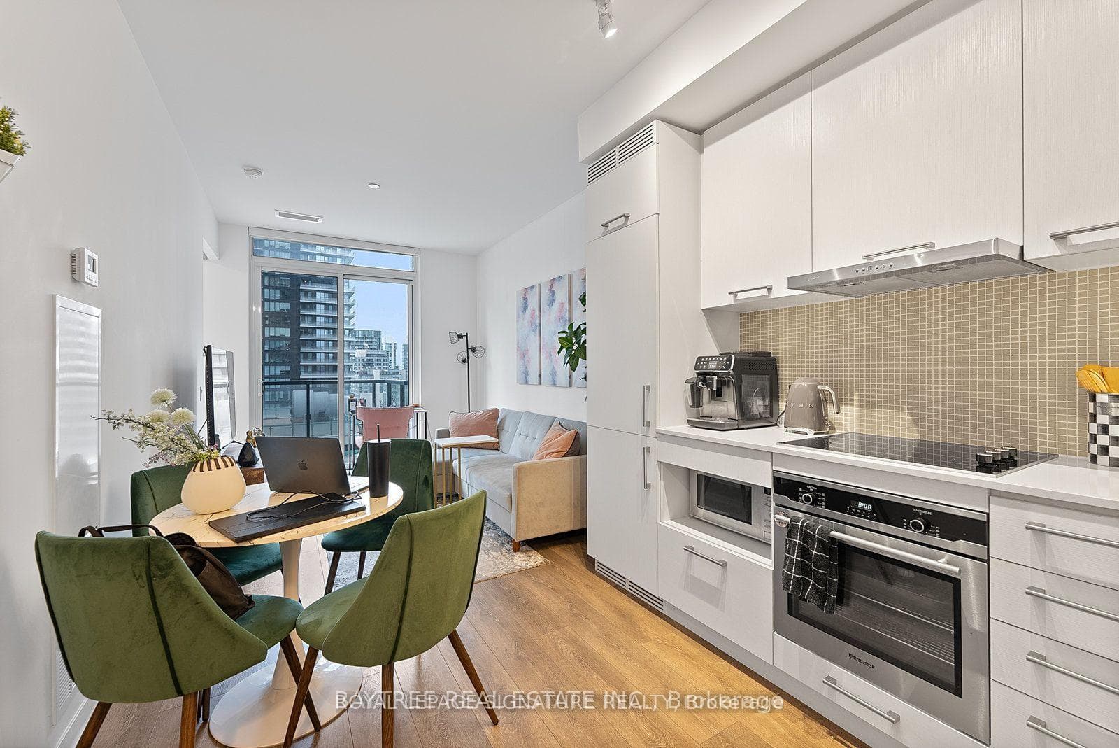 87 Peter Street Unit 1901 photo 1