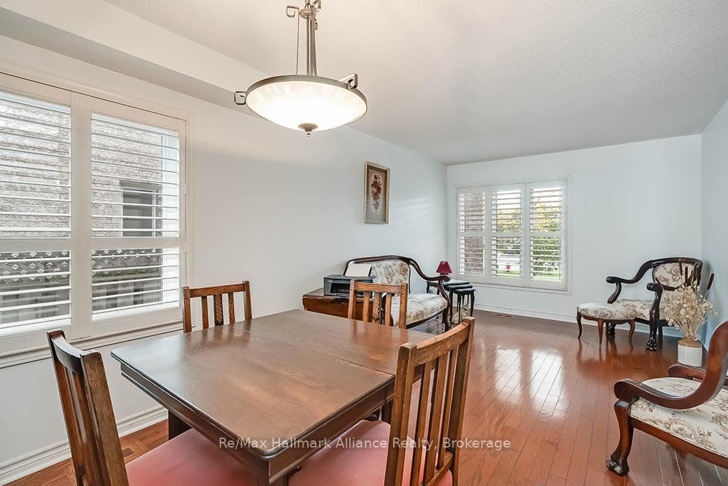 637 Fothergill Boulevard photo 12