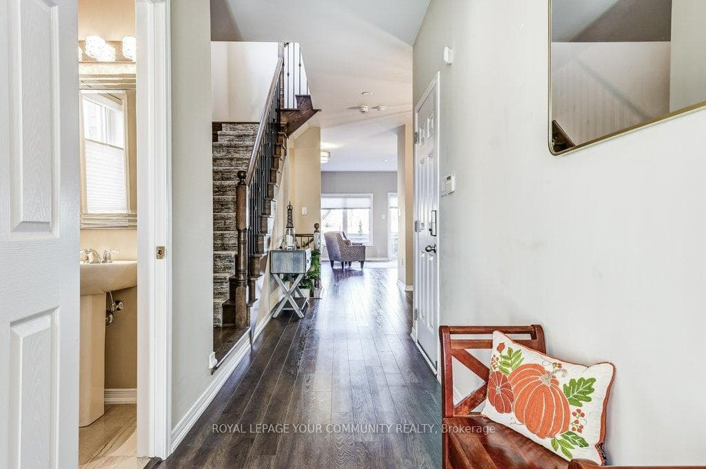 98 Kellington Trail photo 2