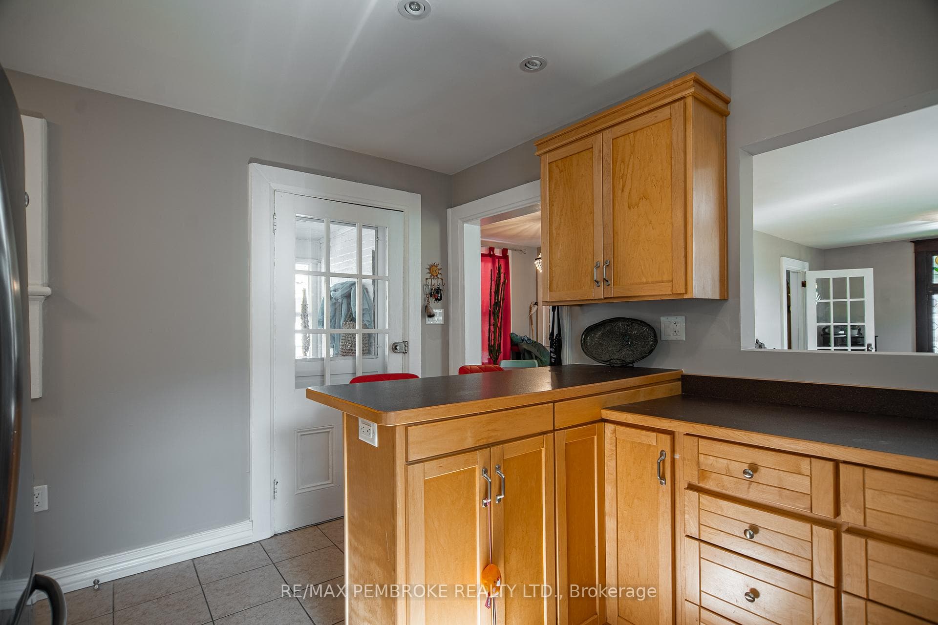 259 Isabella Street photo 22