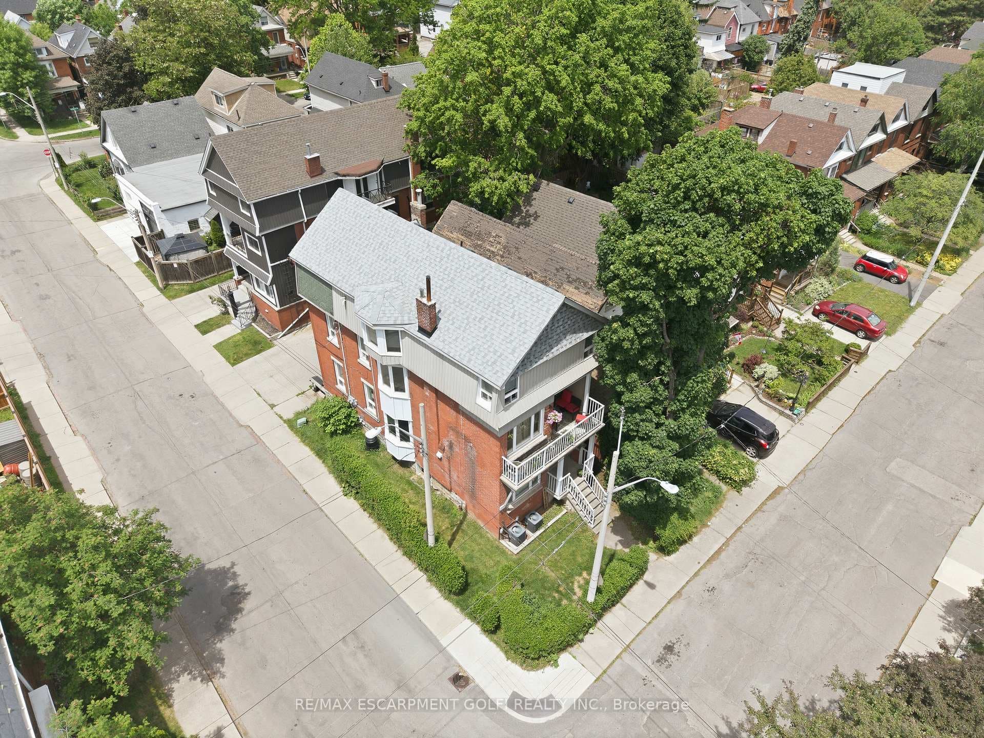 52 Cedar Avenue photo 30