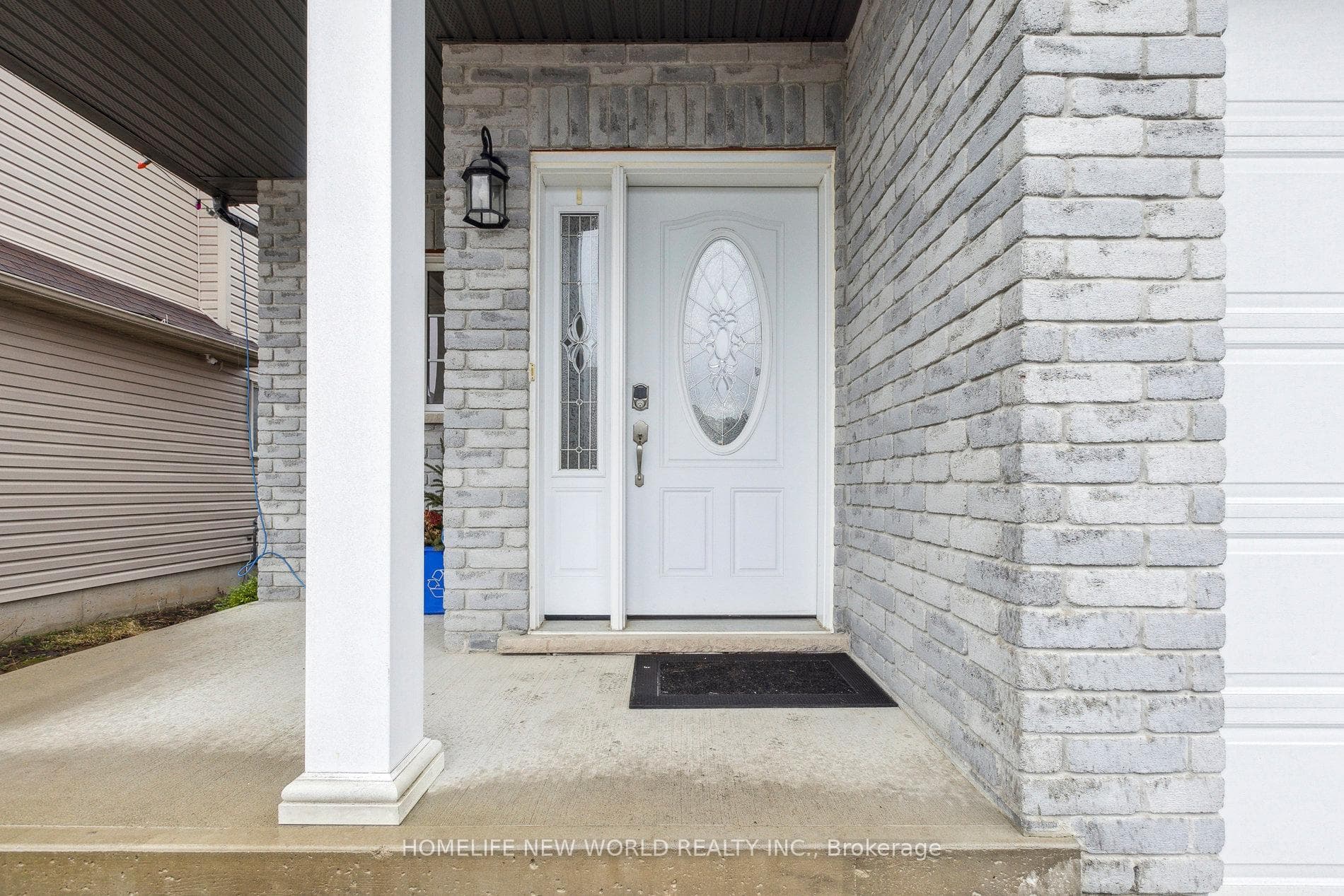 106 Iron Gate Street photo 3