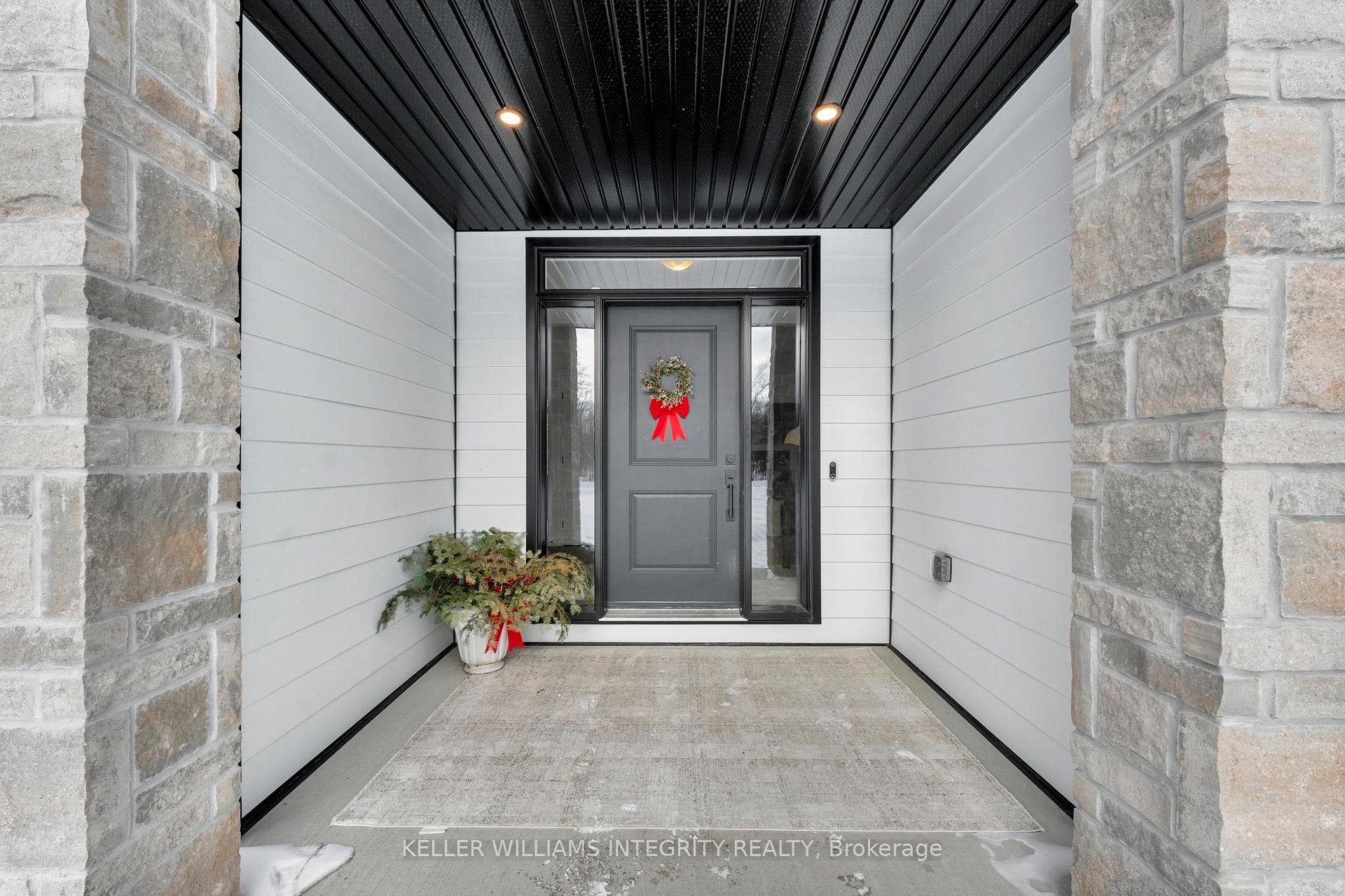 100 Westar Farm Way photo 3