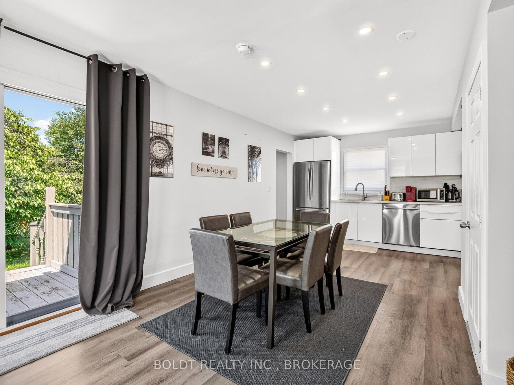 642 PENNER Road photo 11