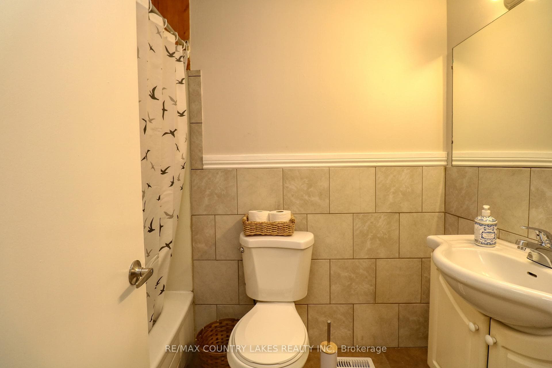 25035/7 Maple Beach Road photo 34