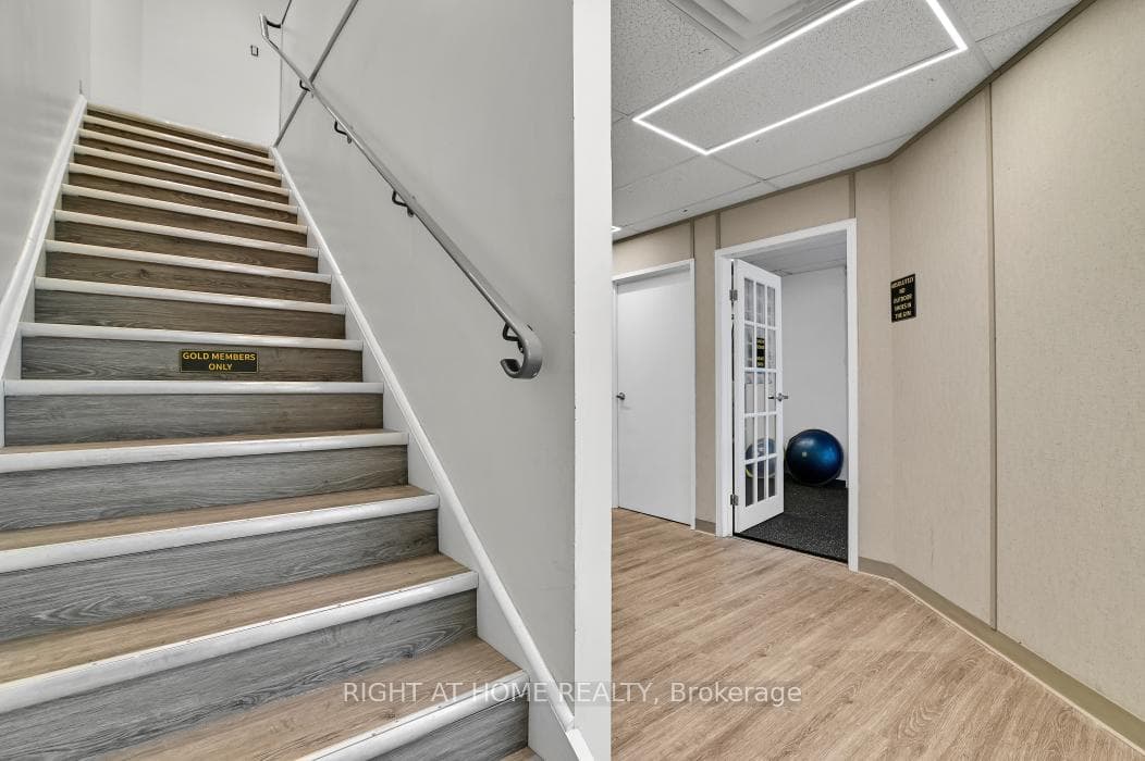 860 Taylor Creek Drive Unit 2 photo 10