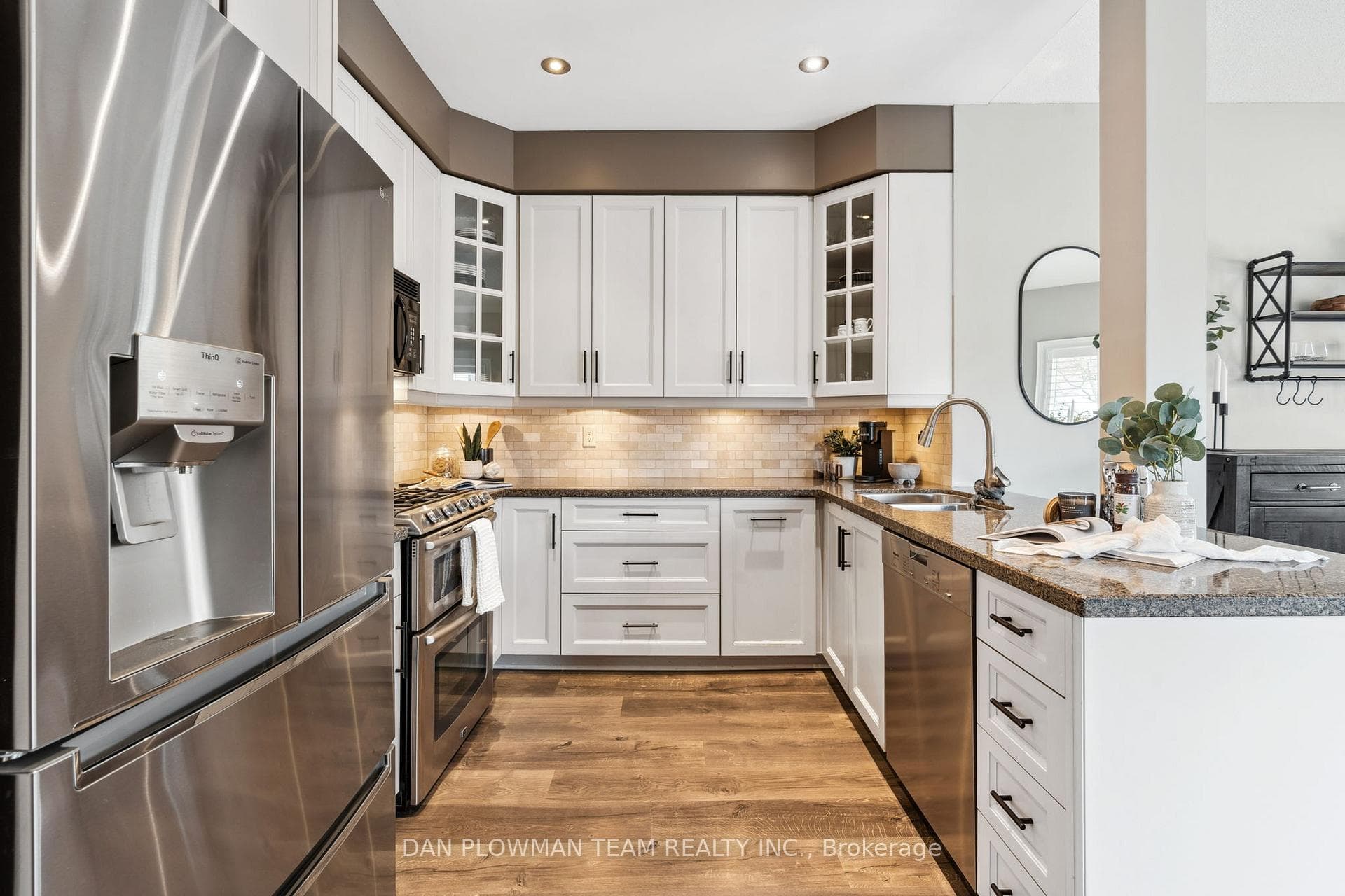 67 Sandford Crescent photo 8