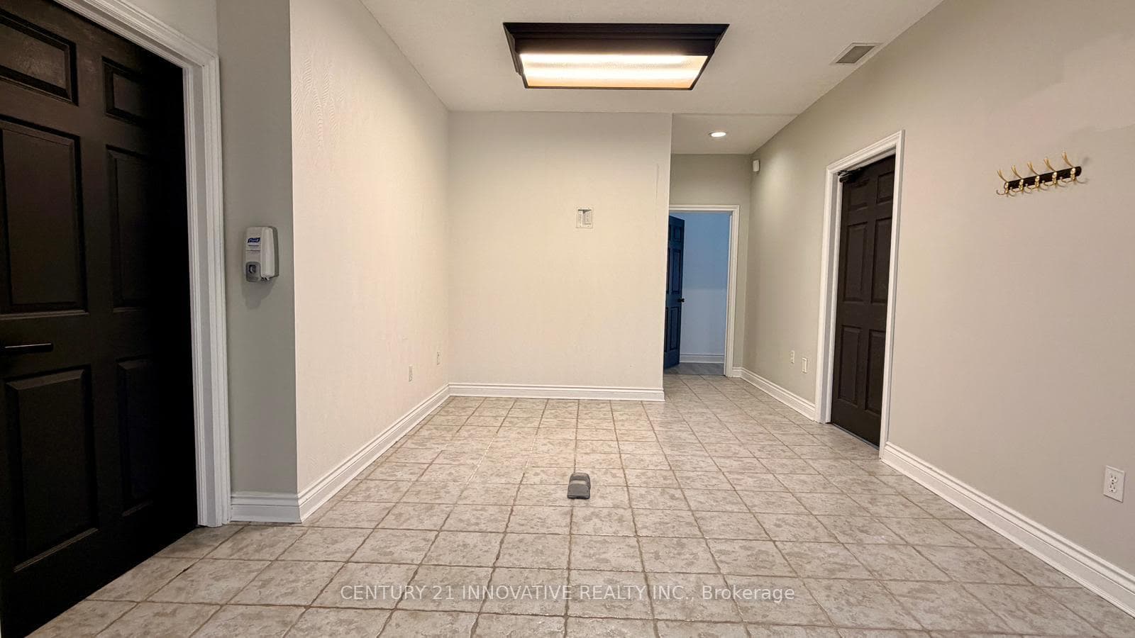 5615 McGillivray Drive photo 8