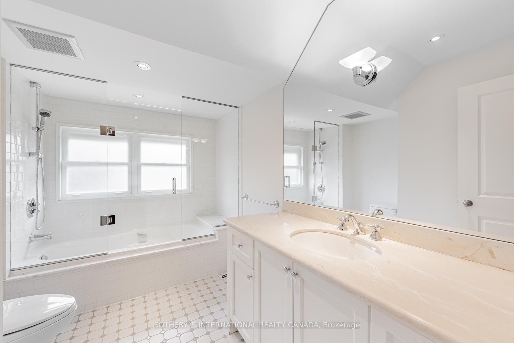 4-Piece Bathroom on Third evel