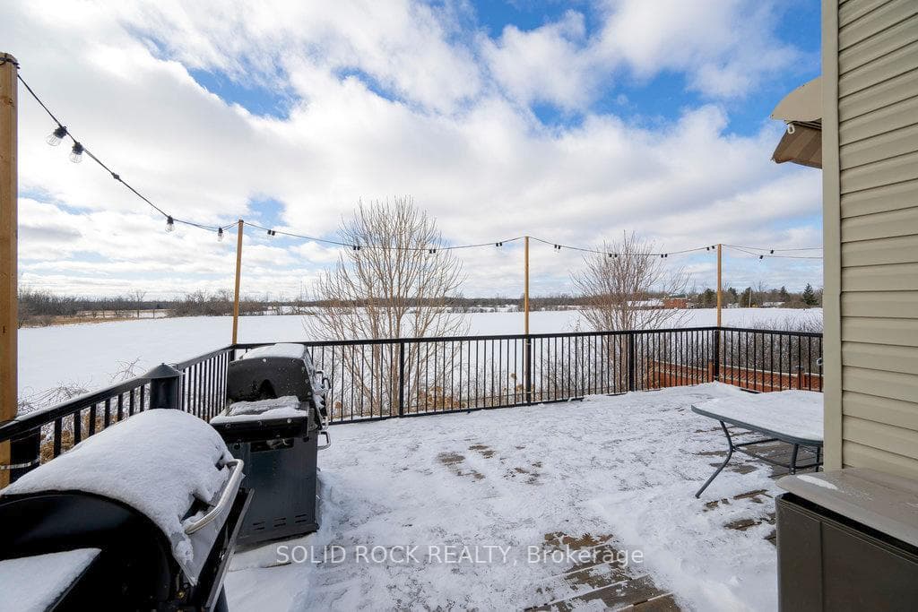 83 Comba Drive photo 37