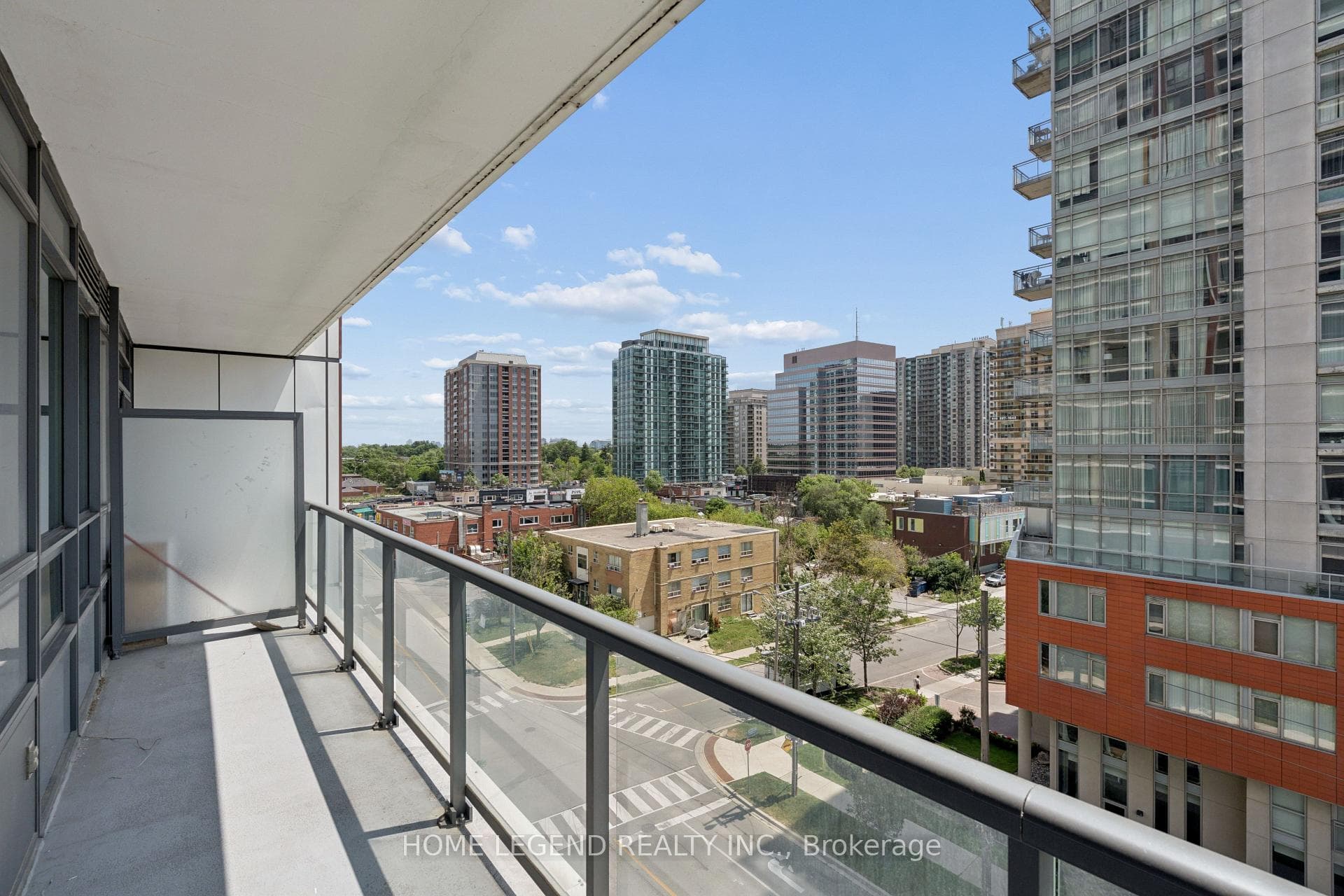 68 Canterbury Place Unit 605 photo 20
