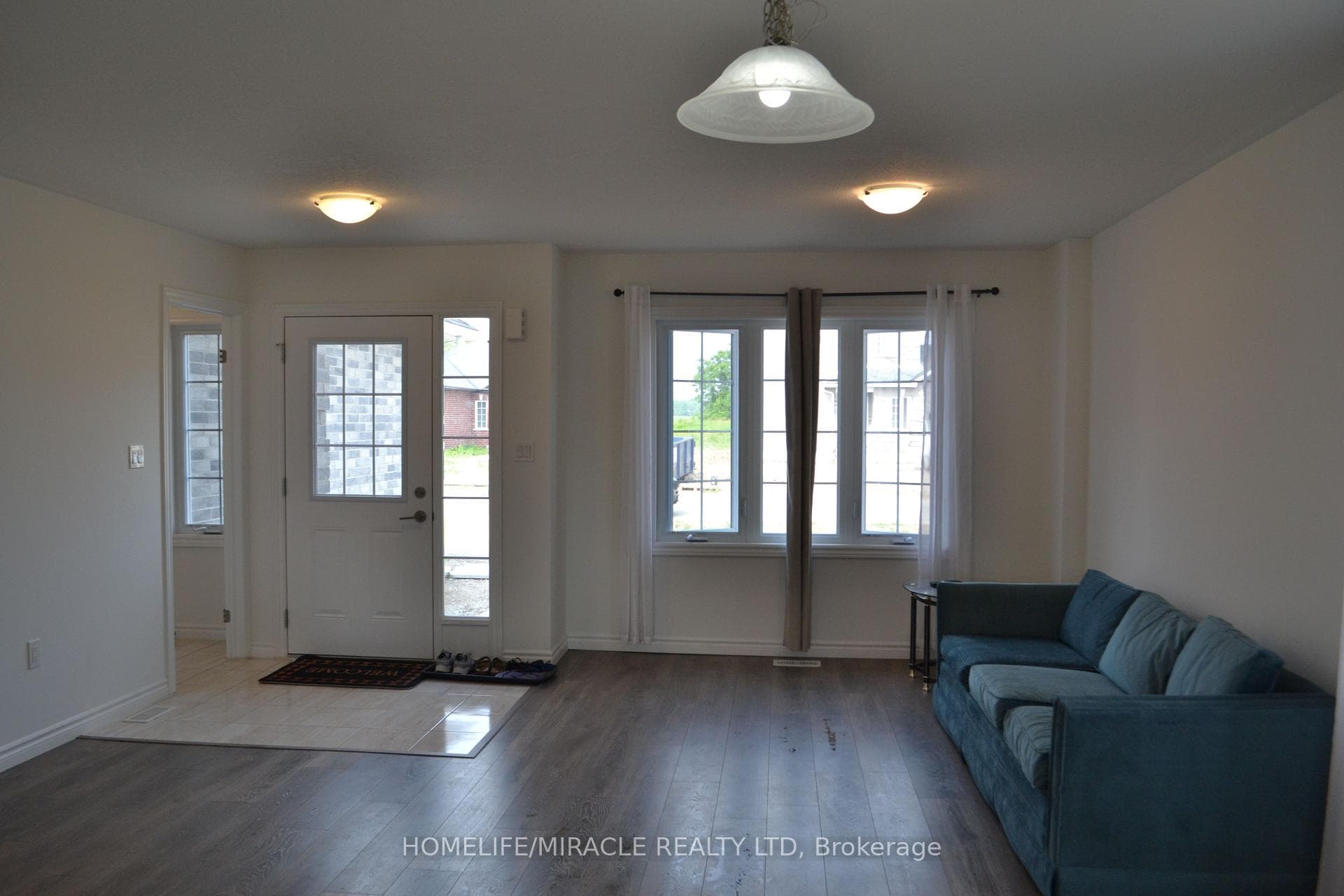 92 Delong Drive photo 4
